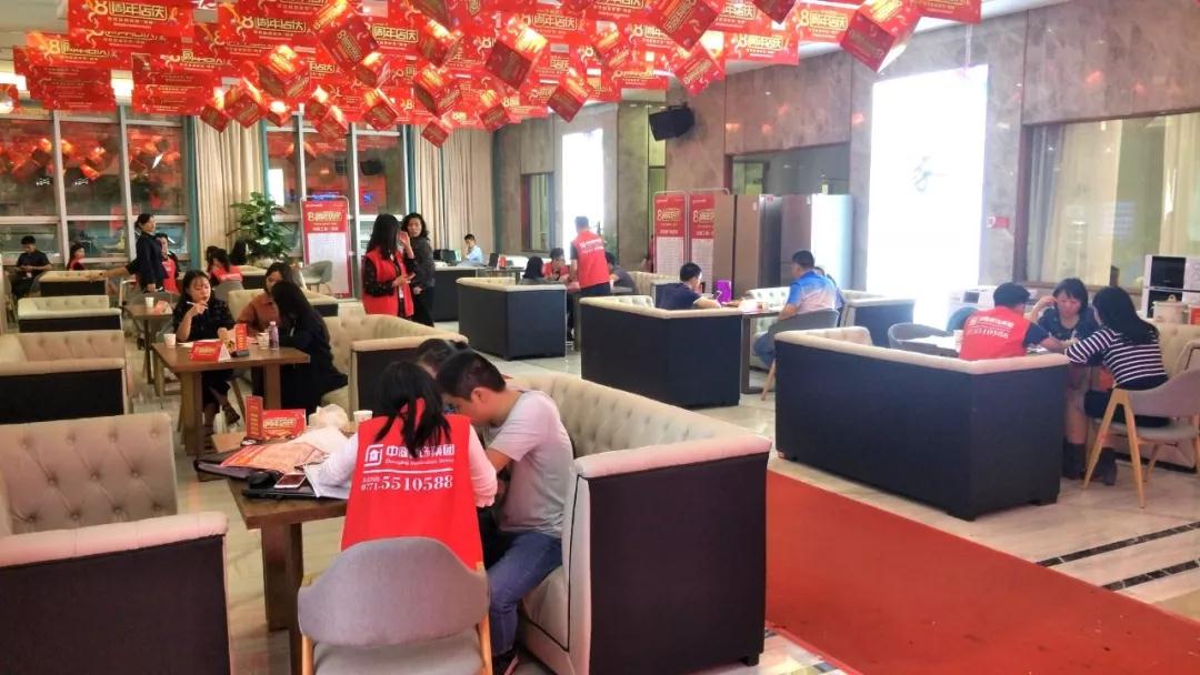這家公司居然這么火爆，是什么吸引了他們?
