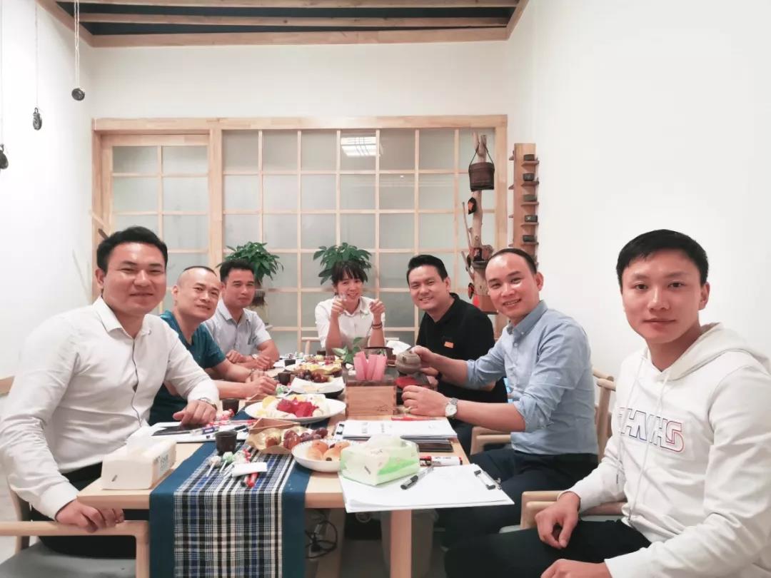工程、材料中心管理層“裸心會”丨茶短情長，一場來自心靈的對話！
